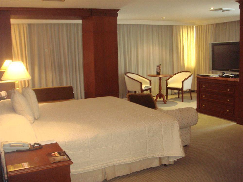 Hotel Emperador Ambato Eksteriør bilde