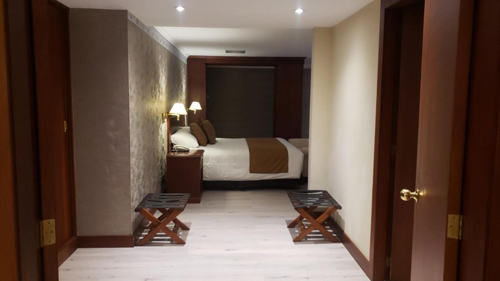 Hotel Emperador Ambato Eksteriør bilde
