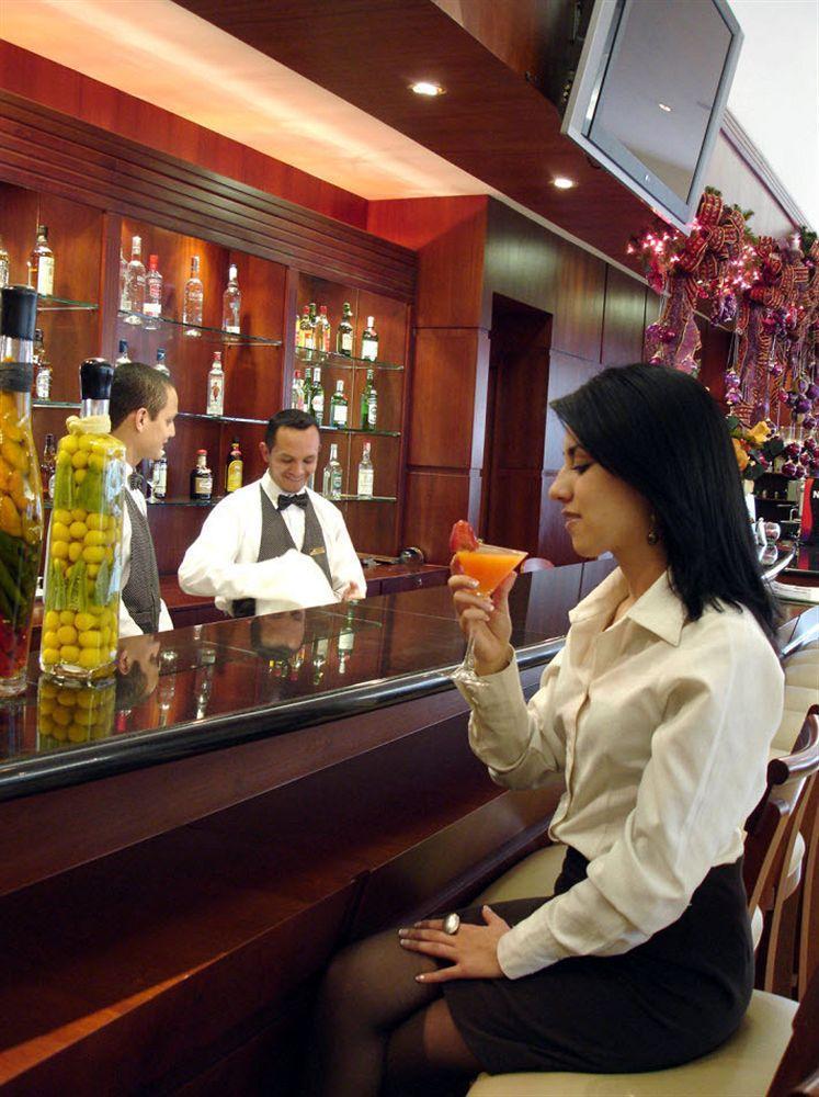 Hotel Emperador Ambato Eksteriør bilde
