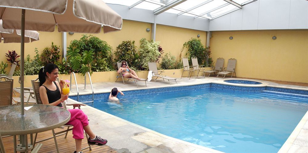 Hotel Emperador Ambato Eksteriør bilde