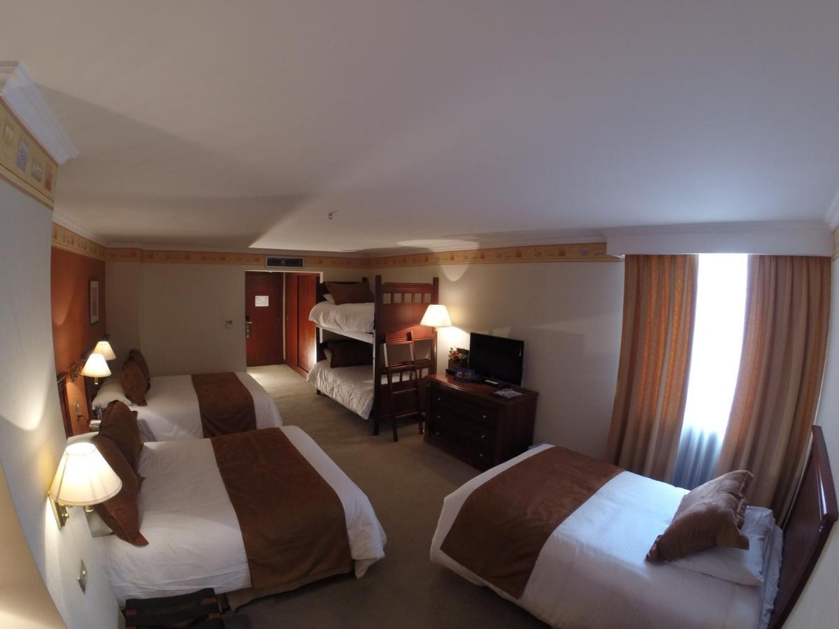 Hotel Emperador Ambato Eksteriør bilde