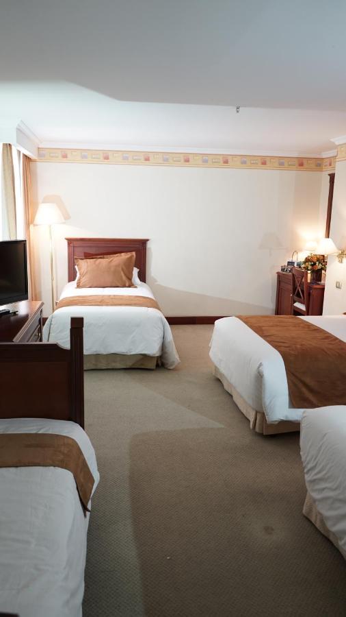 Hotel Emperador Ambato Eksteriør bilde